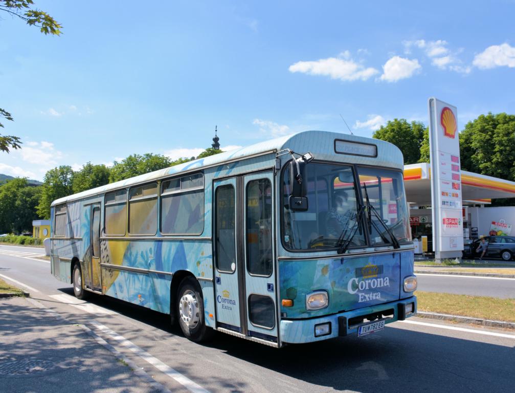 Gräf & Stift Bus,umgebaut für eine Bierwerbung,06/2017 in Krems.