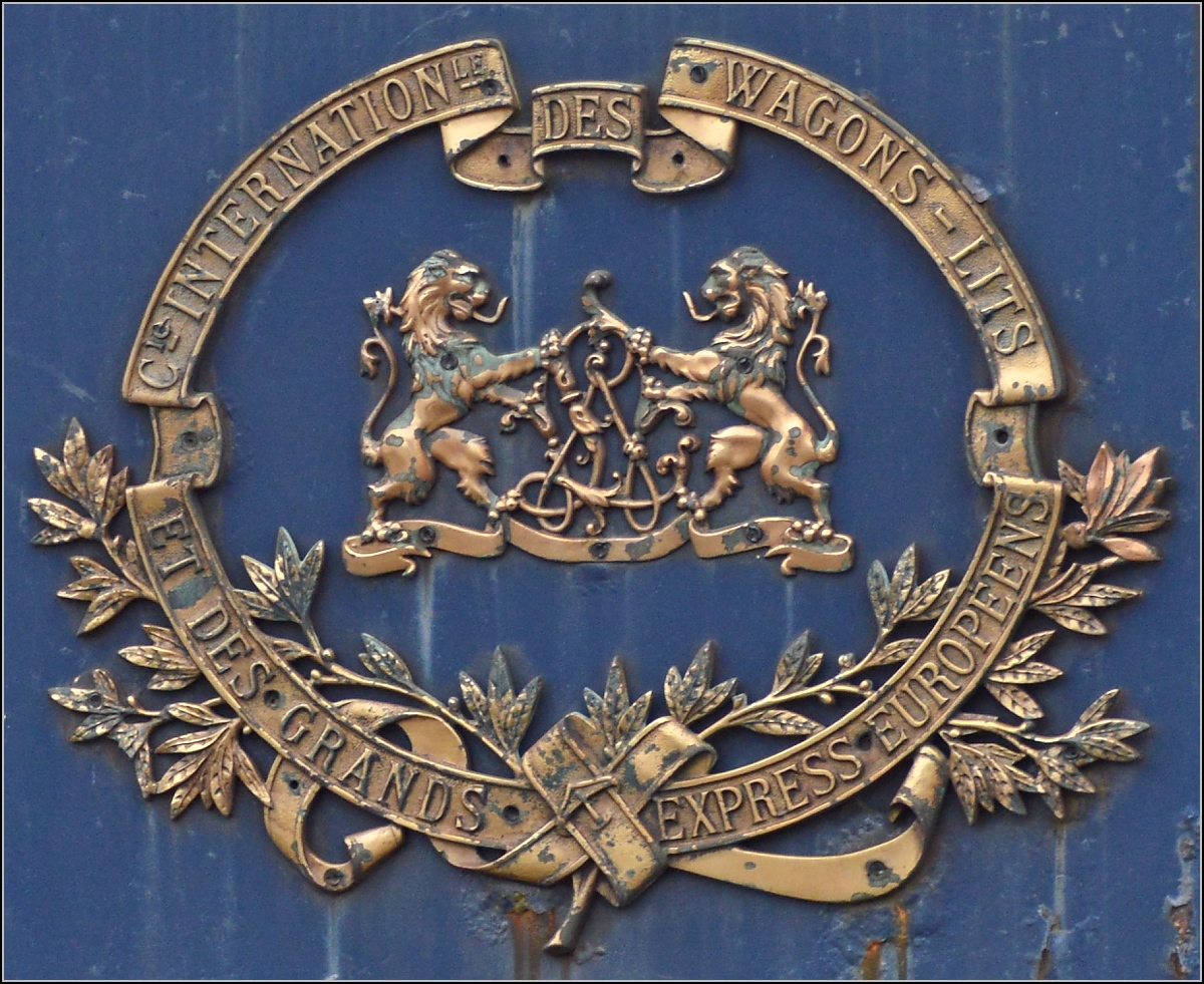 Gusseisernes Emblem an Schlafwagen Nr. 4161 D. Sulgen, April 2014.
