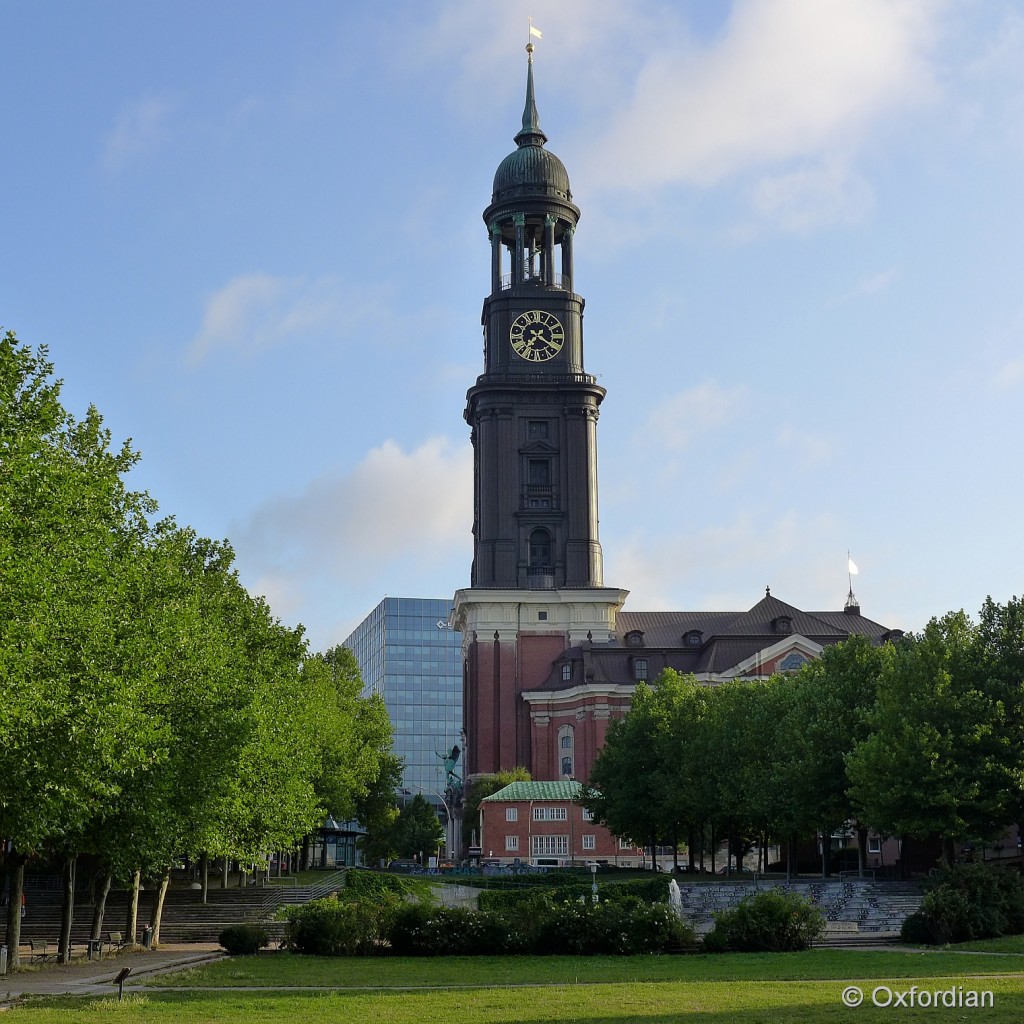 Hamburg - St. Michaeliskirche, auch Michel genannt, mit Aussichtsplattform.