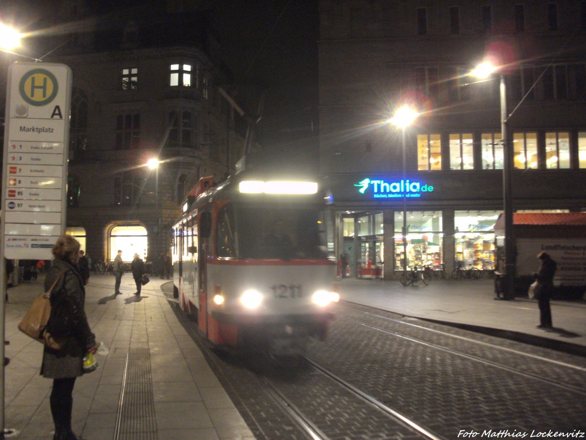 HAVAG Wagen 1211 an der Haltestelle Marktplatz am 19.11.14