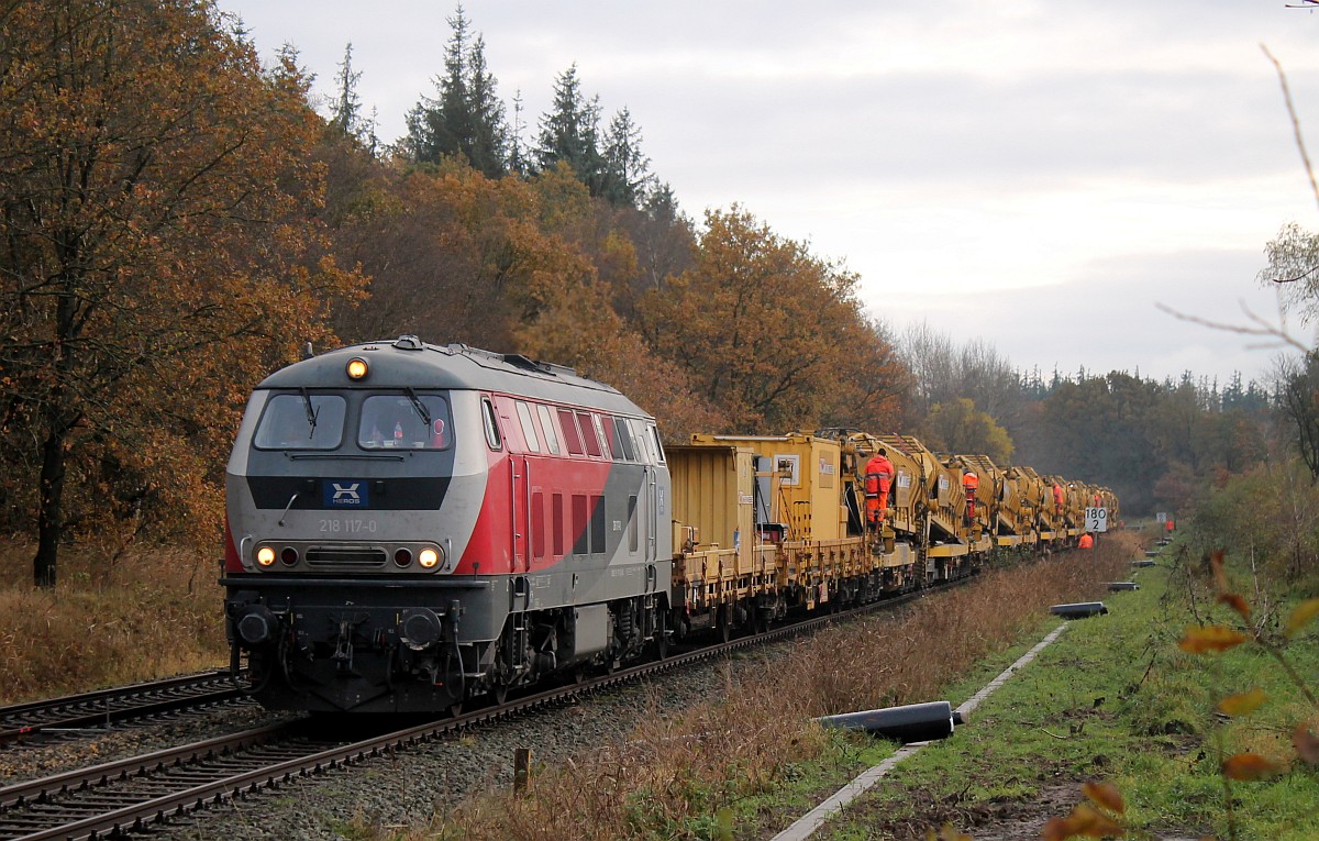 Heros 1218 117-0 eingesetzt als Bauzuglok an der Marschbahn. Langenhorn 06.11.2016 (0050)