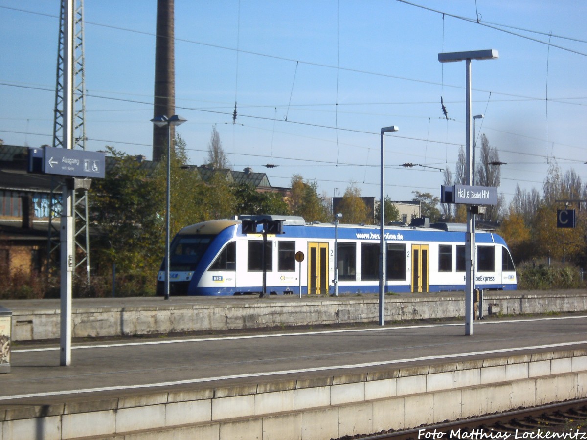 HEX LINT 27 beim einfahren in den Bahnhof Halle (Saale) Hbf am 1.11.14