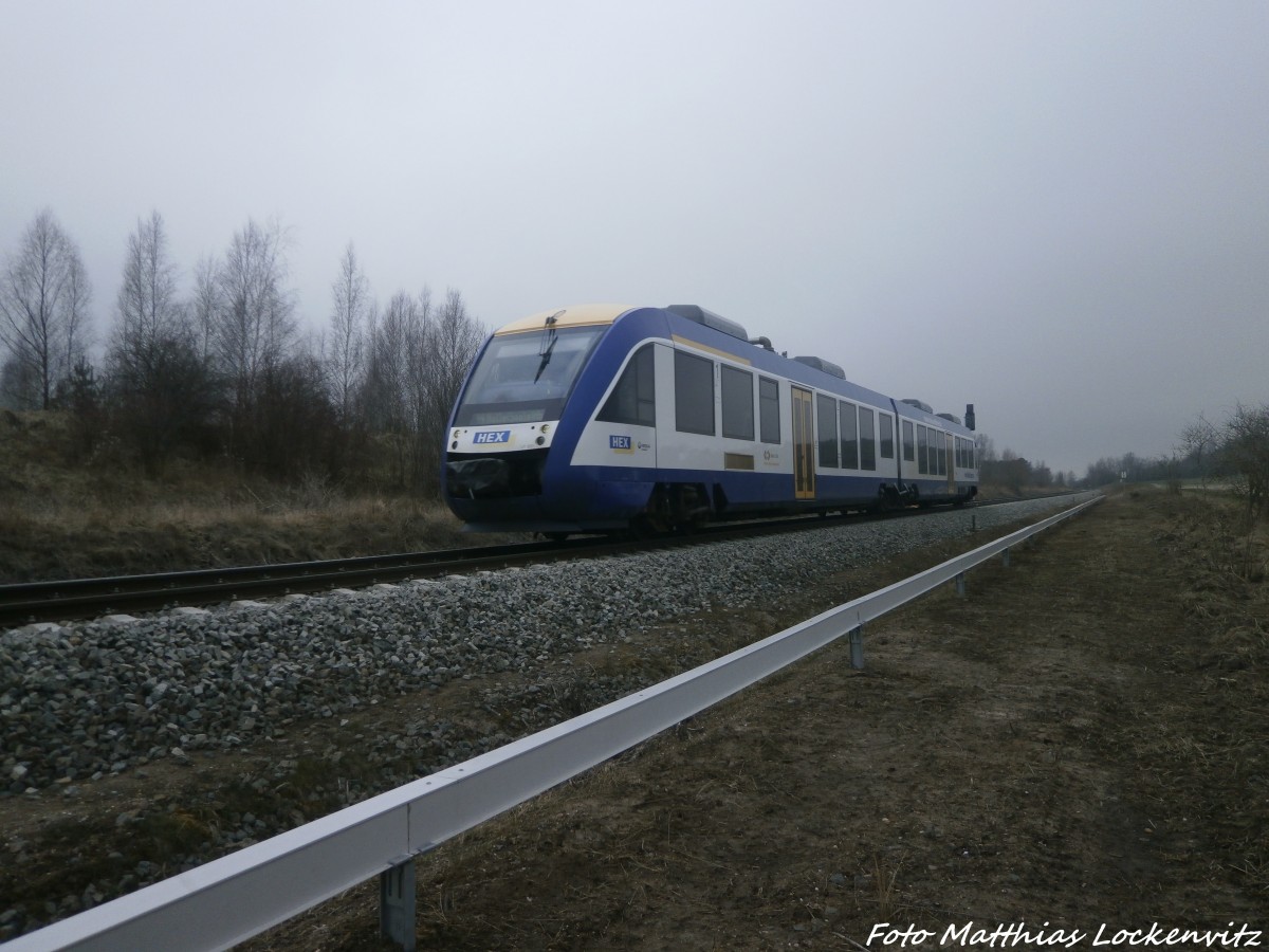 HEX VT 801 mit ziel Halle (Saale) Hbf kurz vor Halle-Trotha am 13.3.15