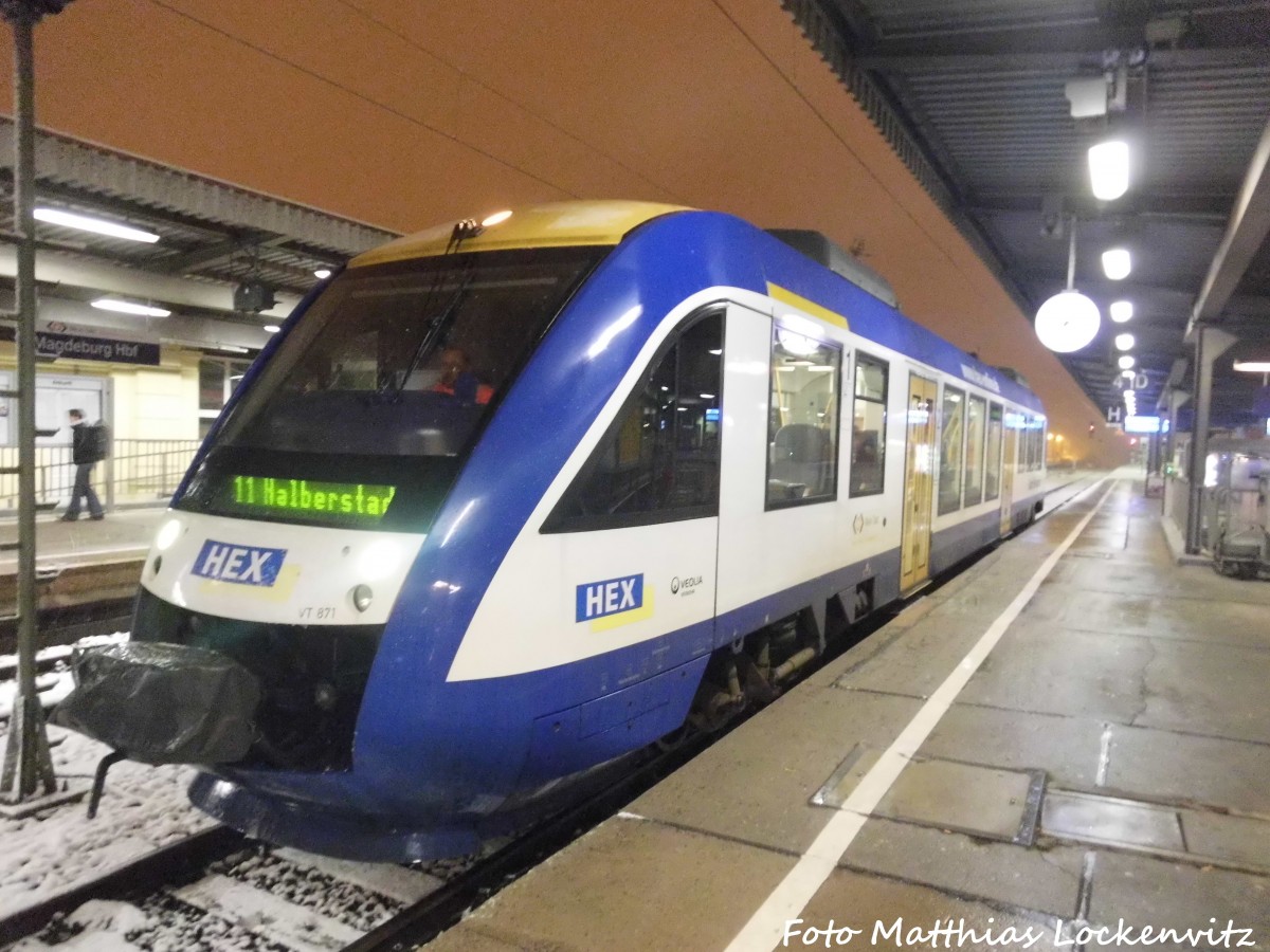 HEX VT 871 im Bahnhof Magdeburg Hbf am 16.1.16