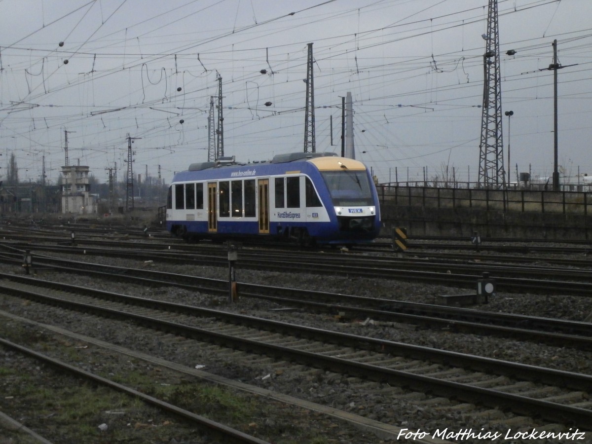 HEX VT 87X beim einfahren in den Hallenser Hbf am 5.1.15