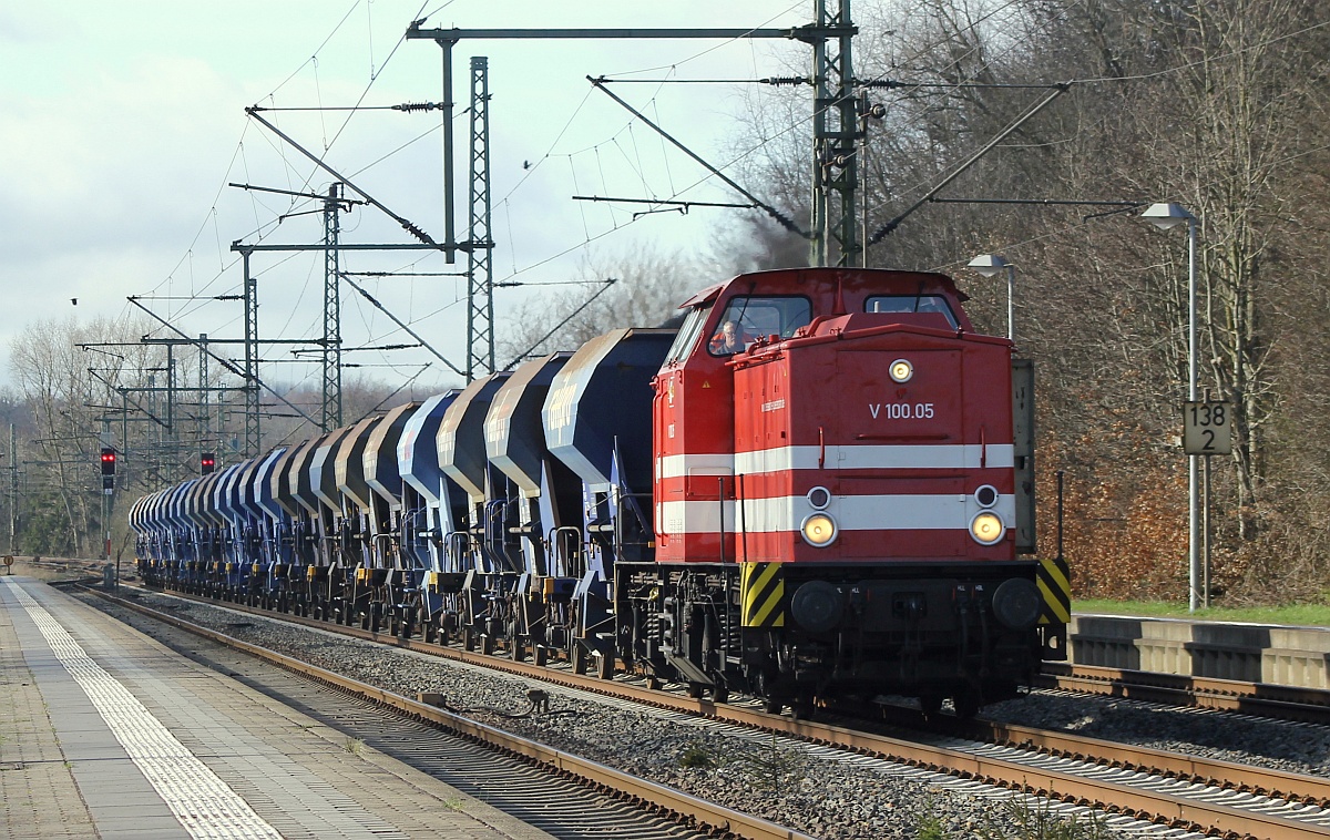 HGB V100.05/ 1202 726-6 mit Railpro Schüttgutwagen. Schleswig 25.03.2017