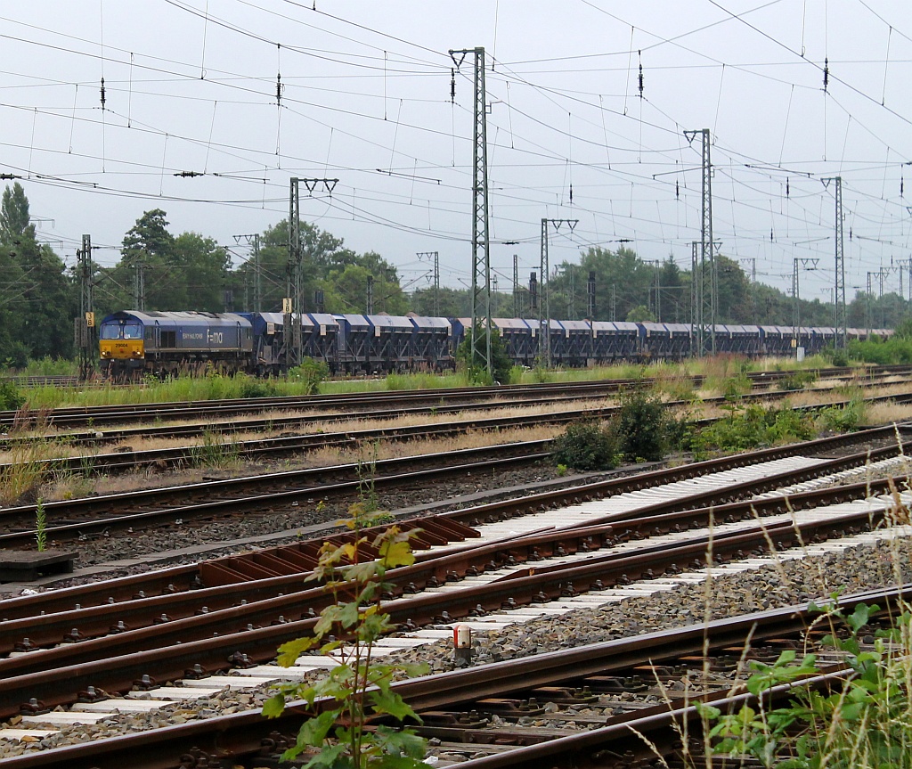 HHPI 29004/266 027-2  Dave Meehan  dieselt hier mit lautem Getöse durch Hamburg-Harburg. 14.07.2013