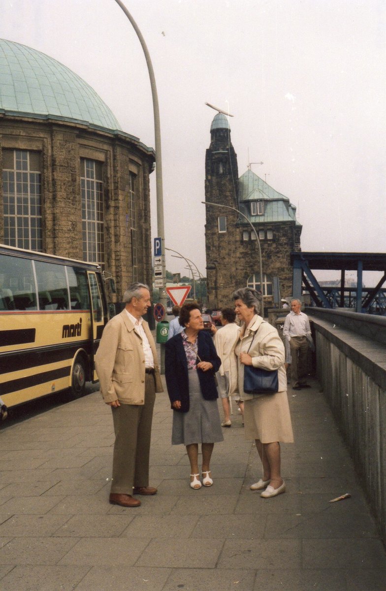 (HHT 1110) - Aus dem Archiv: Marti, Kallnach - Nr. 8/BE 102'208 - Setra im Jahr 1986