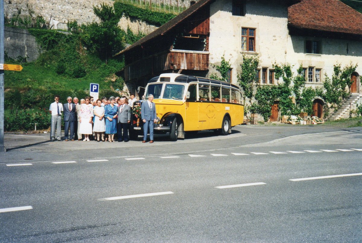 (HHT 1515) - Aus dem Archiv: Linder, Einigen - BE 90'990 - Saurer/Gangloff (ex P 23'146; ex P 2215) am 13. Juni 1989 in Oberhofen