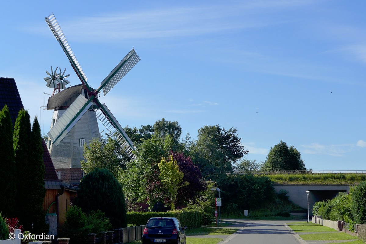 Holländermühle (Windmühle) in Artlenburg an der Elbe.