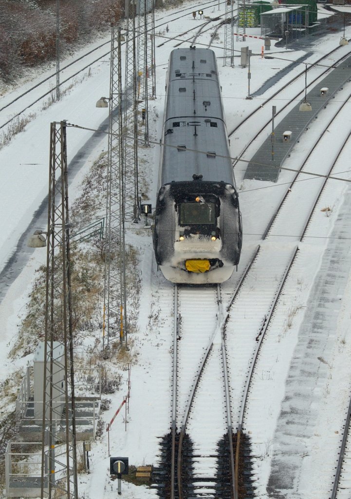 IC3 MF/MFB 50/5237 ca ein halbes Jahr vor seinem schweren Unfall rangiert hier im Gbf Aarhus zum tanken. 25.11.2010