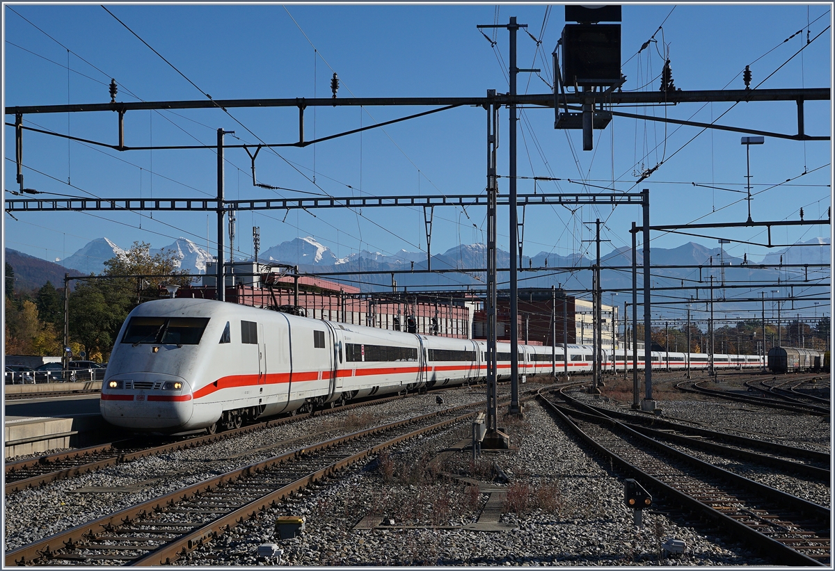 ICE 376 bei der Ankunft in Thun.
29. Okt. 2016