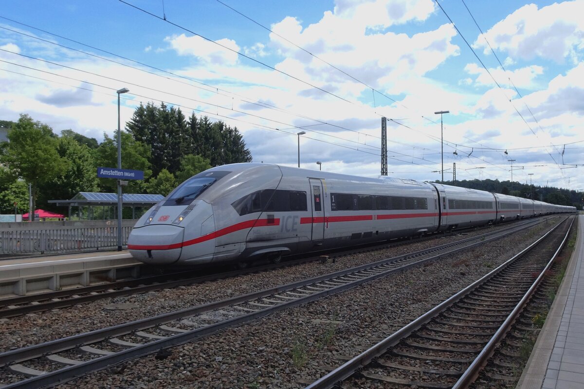 ICE 409 053 durchfahrt am 10 Juli 2022 Amstetten (Wrttemberg). 