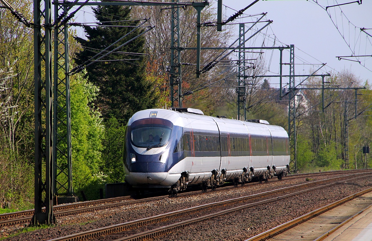 ICE-D 0605 006/106/206/506 als ICE 386 von Berlin nach Flensburg festgehalten bei der Einfahrt in Schleswig. 21.04.2014