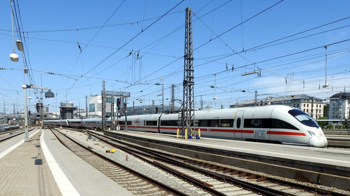 ICE T5 Tz 1522  Torgau  in München am 09.06.2019.