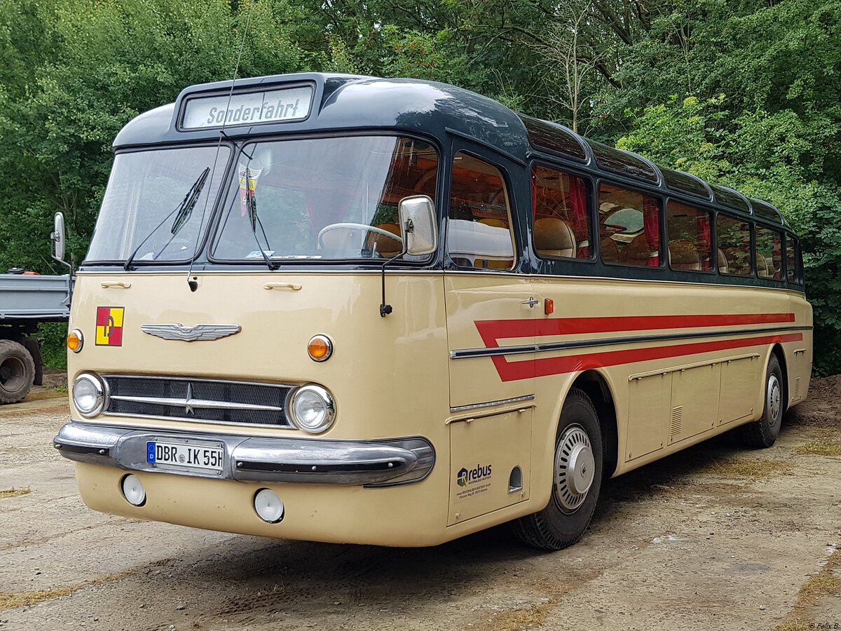 Ikarus 55 von Regionalbus Rostock in Ptnitz.