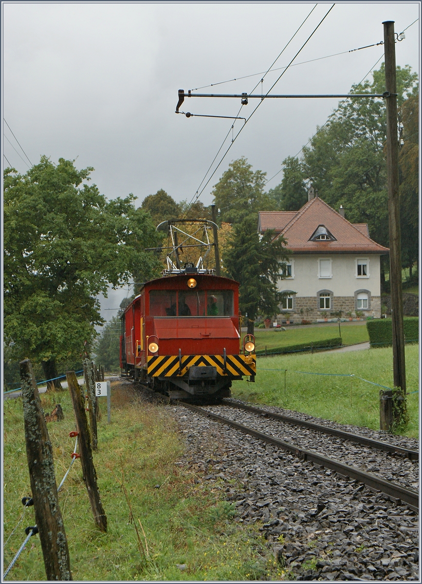  Il y a 50 ans... Le Blonay-Chamby  (50 Jahre Blonay Chamby Museumsbahn) - dazu gab es eine passende Fahrzeugparade mit Rollmaterial der Region: Und zur Region gehören auch die Fahrzeuge der GFM (heute TPF).
Bei Chaulin, den 17. Sept. 2016 