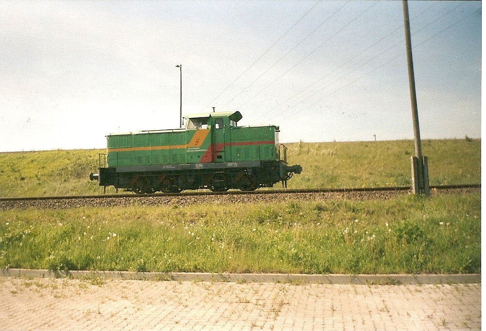 Im Mukraner Breitspurteil war die EBG Lok Nr.5 unterwegs.
