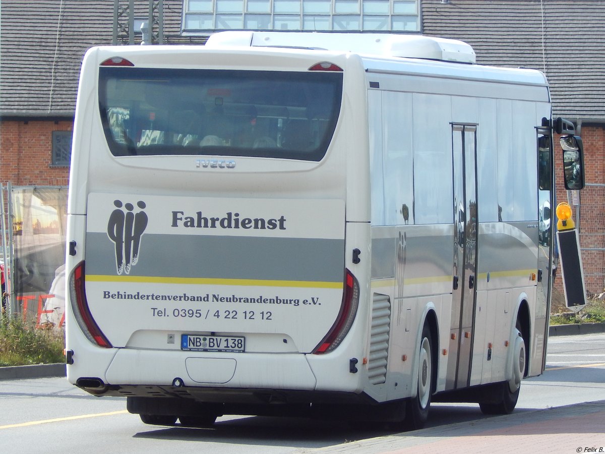 Iveco Crossway vom Behindertenverband Neubrandenburg in Neubrandenburg.