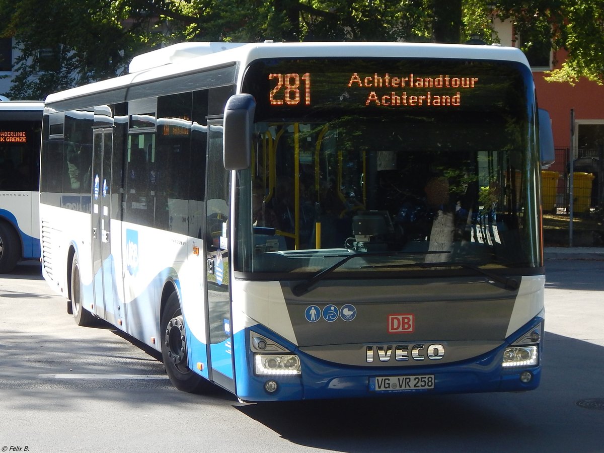 Iveco Crossway von der Usedomer Bäderbahn in Heringsdorf.