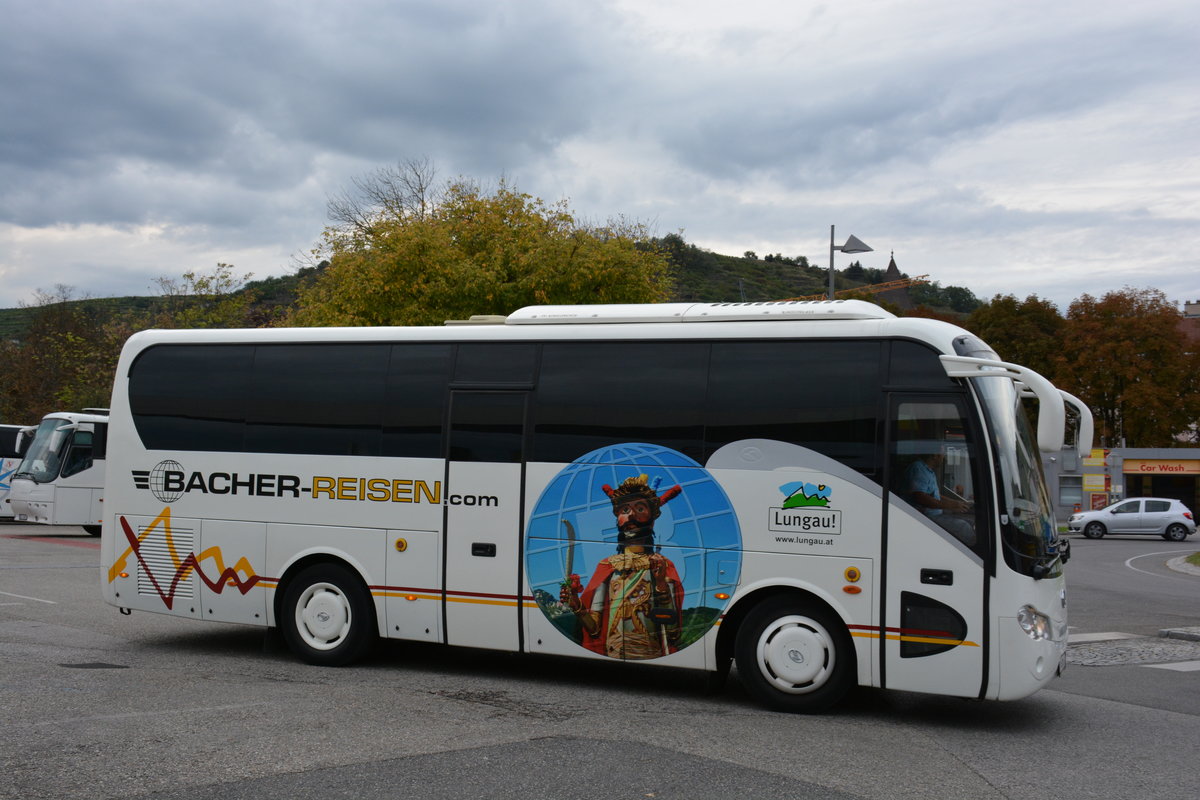 King Long von Bacher Reisen aus sterreich in Krems gesehen.