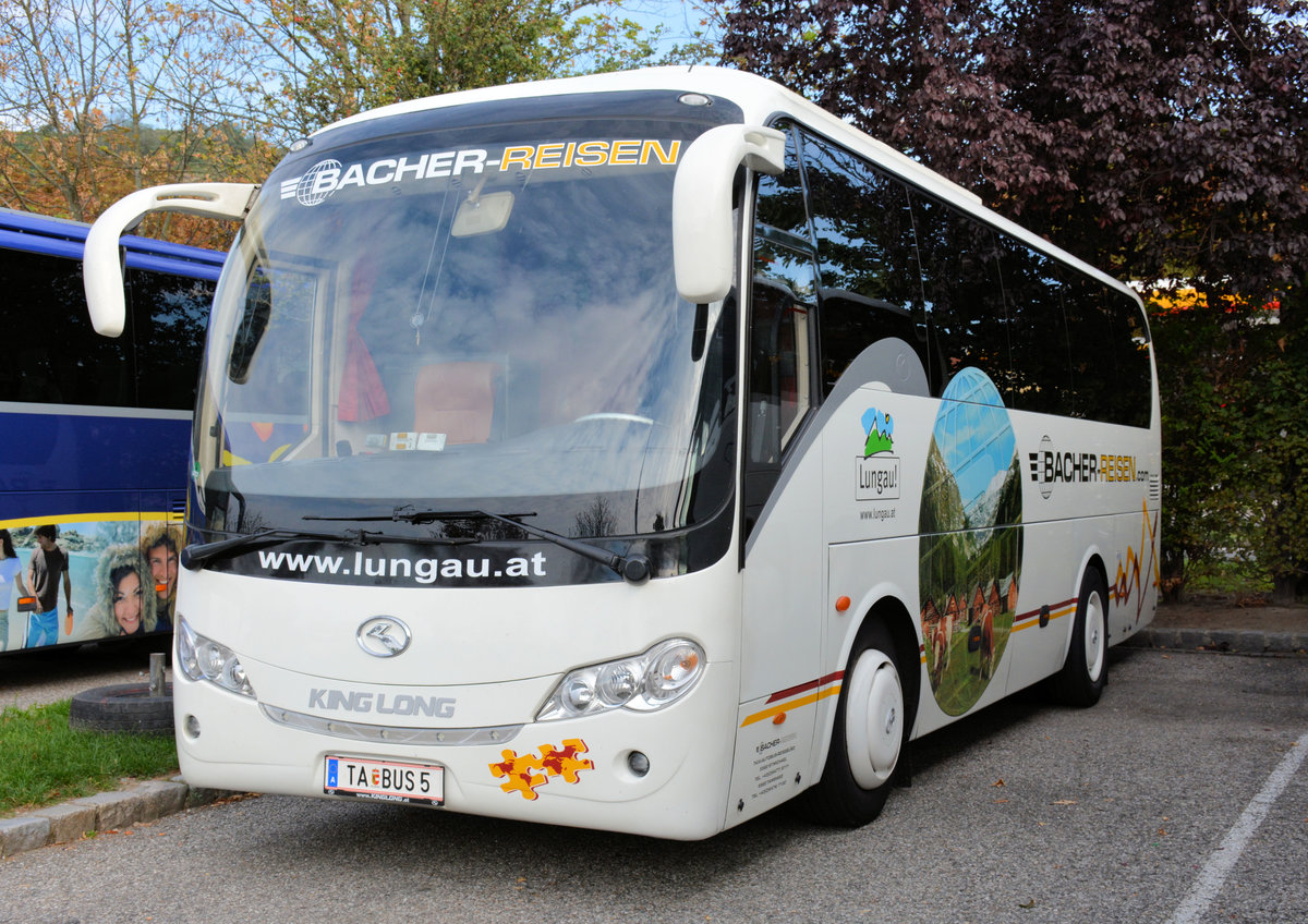 King Long von Bacher Reisen aus sterreich in Krems gesehen.