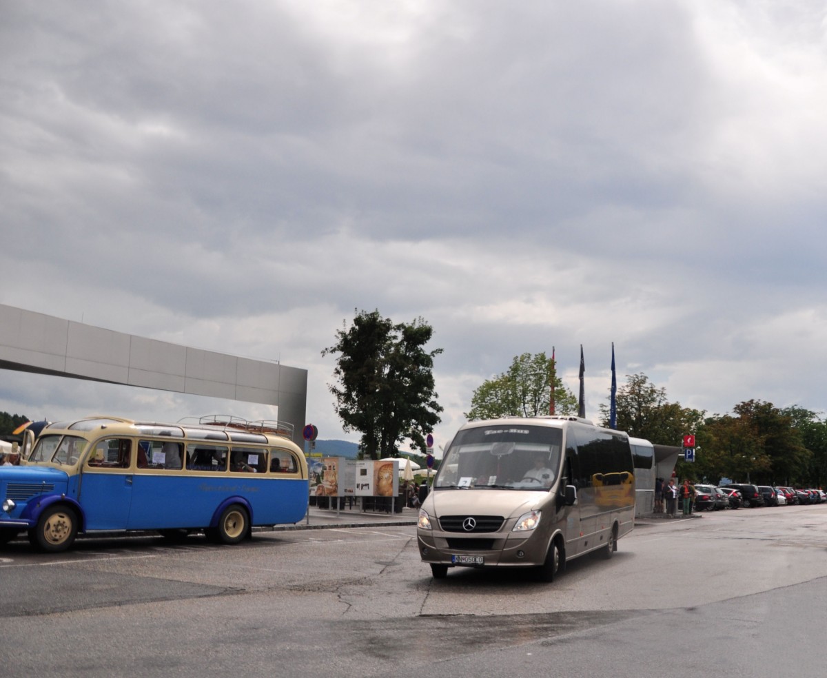 Kleinbus Mercedes Benz Sprinter aus Polen am 12.Juli 2014 in Krems.