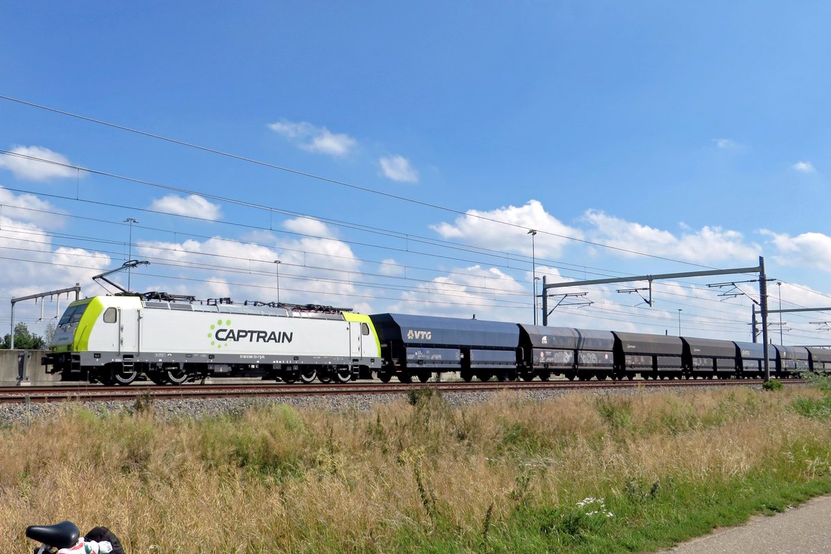 Kohlezug mit CT 186 151 durchfahrt am sonnigen 12.Juni 2020 Valburg.