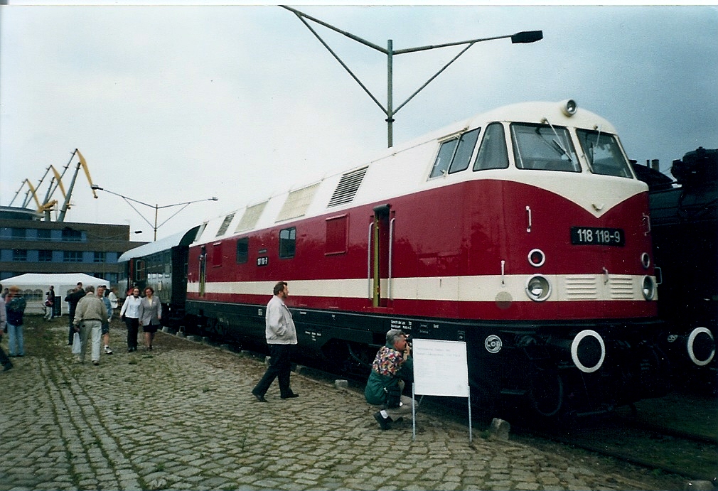 Lange Zeit im Bw Rostock Zuhause zeigte sich 118 118 auf einer der letzten großen Lokausstellung in Mecklenburg Vorpommern in Wismar.