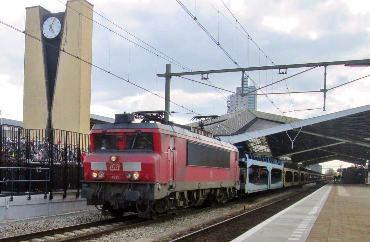 LGAG mit 1611 durchfahrt am 17 April 2015 Tilburg.