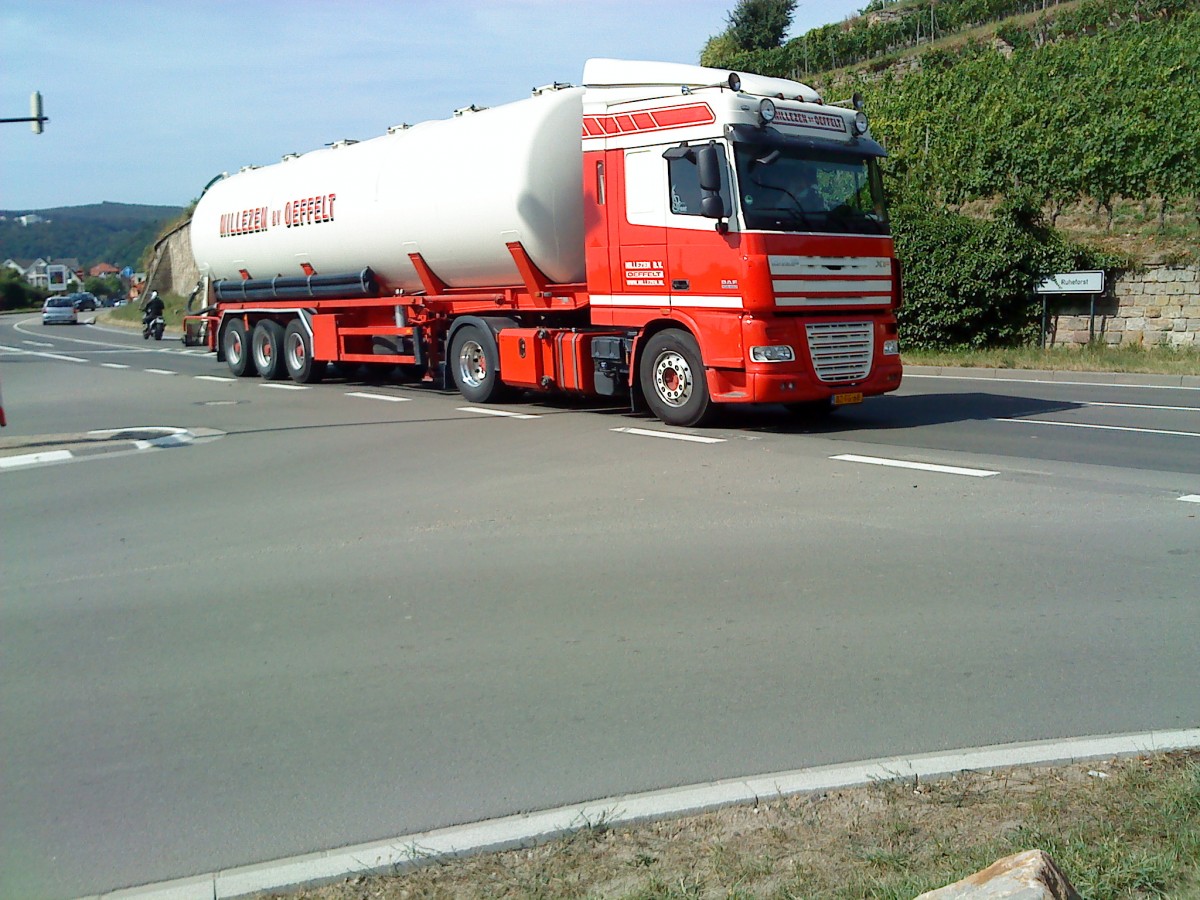 LKW DAF XF SZM mit Chemietankauflieger unterwegs in Bad Drkheim am 15.08.2013