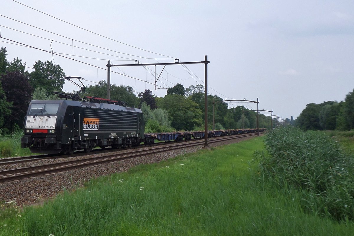 LOCON 189 099 passiert Dordrecht Zuid/Bezuidendijk am 23 Juli 2016.