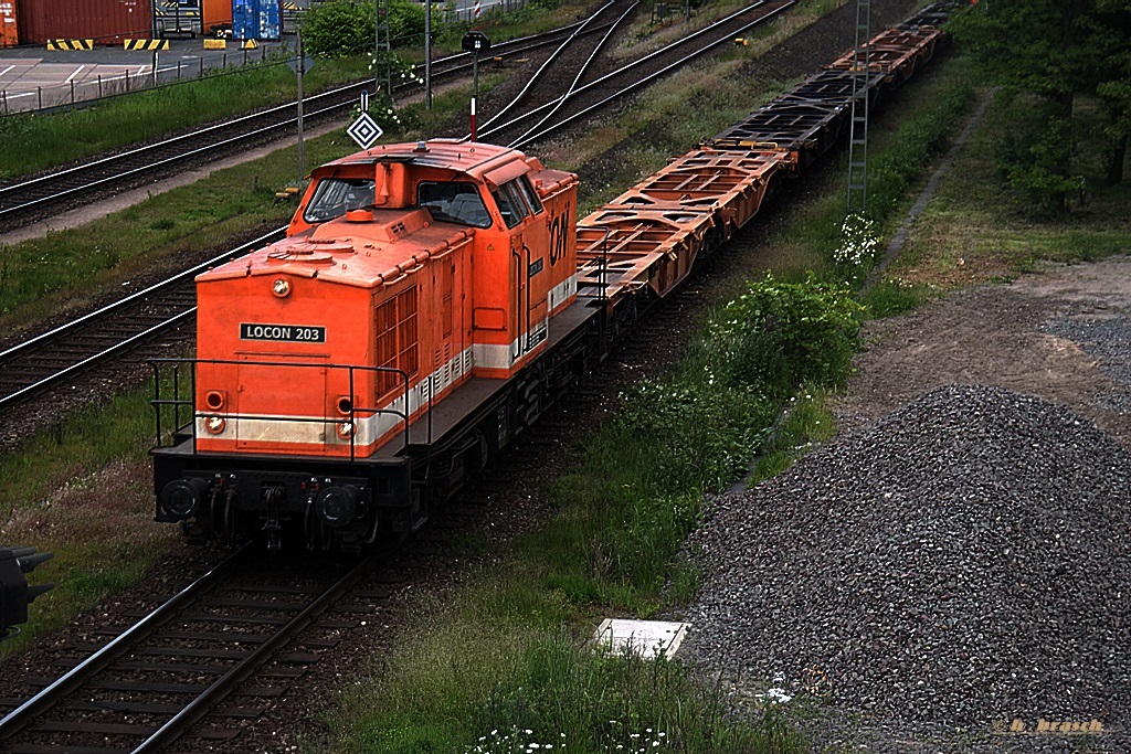 LOCON 203 fuhr mit einen leeren containerzug nach hamburg-süd,datum 18.05.14