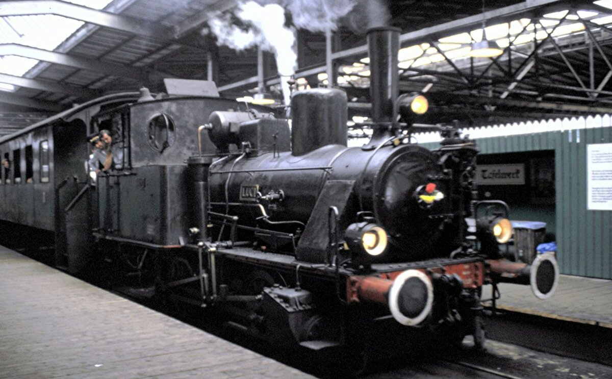 Lok Luci des BEM (Bayerisches Eisenbahnmuseum) beim Jubiläum 150 Jahre Deutsche Eisenbahn in Nürnberg am 18.08.1985.