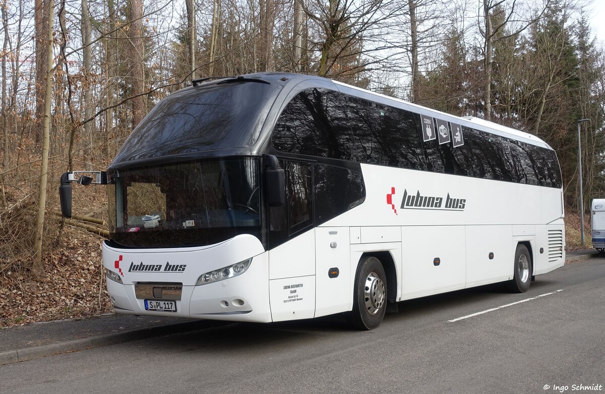 Lubina Busfahrten aus Stuttgart | S-PL 117 | Neoplan N 1216 HD Cityliner | 26.02.2021 in Stuttgart