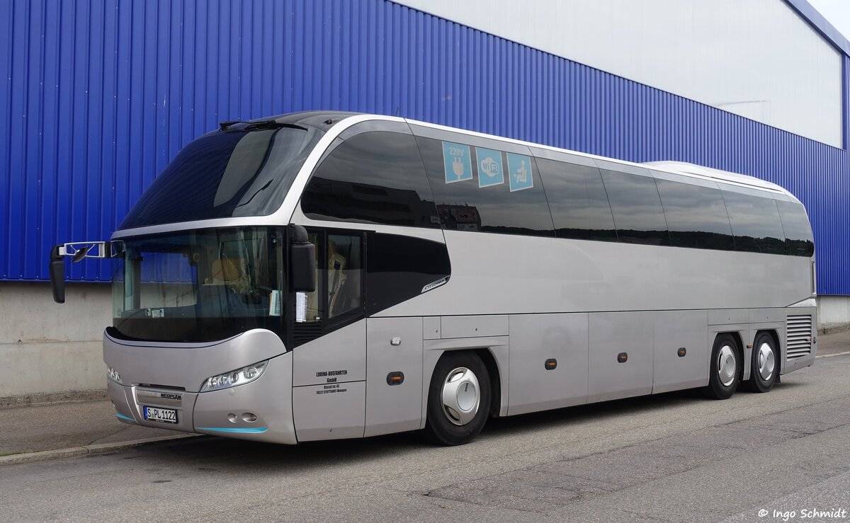 Lubina Busfahrten aus Stuttgart | S-PL 1122 | Neoplan N 1217 HDC Cityliner | 09.06.2019 in Stuttgart