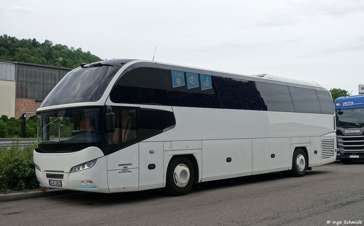 Lubina Busfahrten aus Stuttgart | S-PL 5812 | Neoplan N 1216 HD Cityliner | 09.06.2019 in Stuttgart