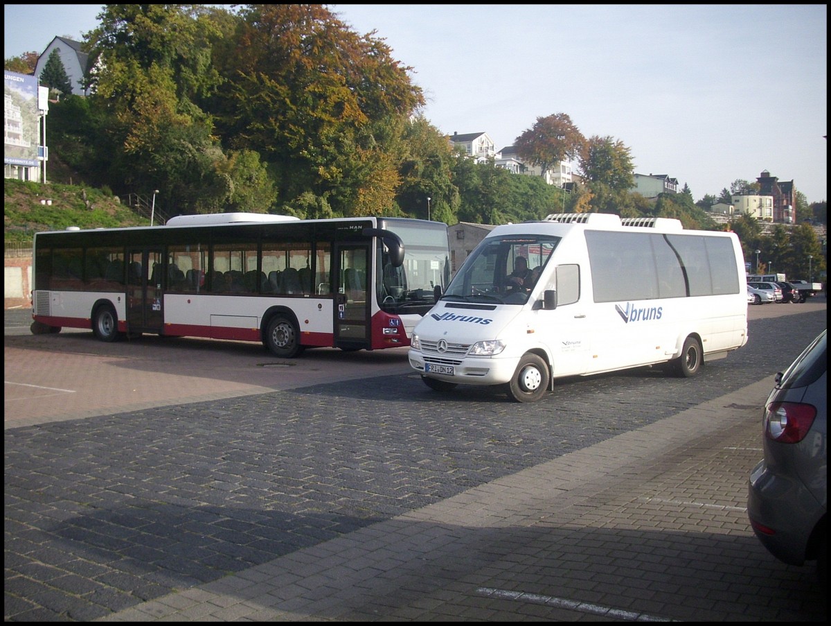 MAN Lion's City LE  aus Deutschland und Mercedes Sprinter von VBruns aus Deutschland im Stadthafen Sassnitz.