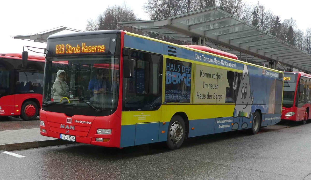 MAN Lion`s City von Oberbayernbus steht im Dezember 2018 am HBF Berchtesgaden