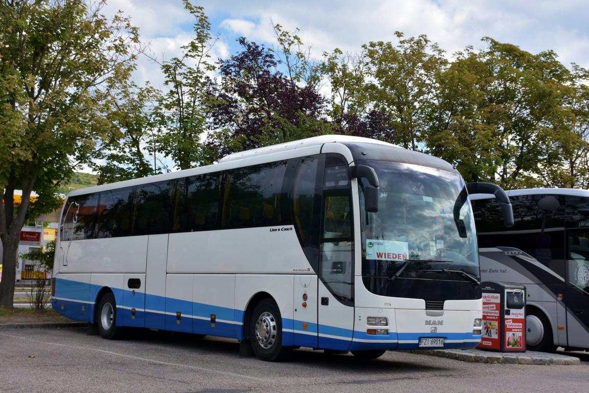 MAN Lion`s Coach aus PL 06/2017 in Krems.