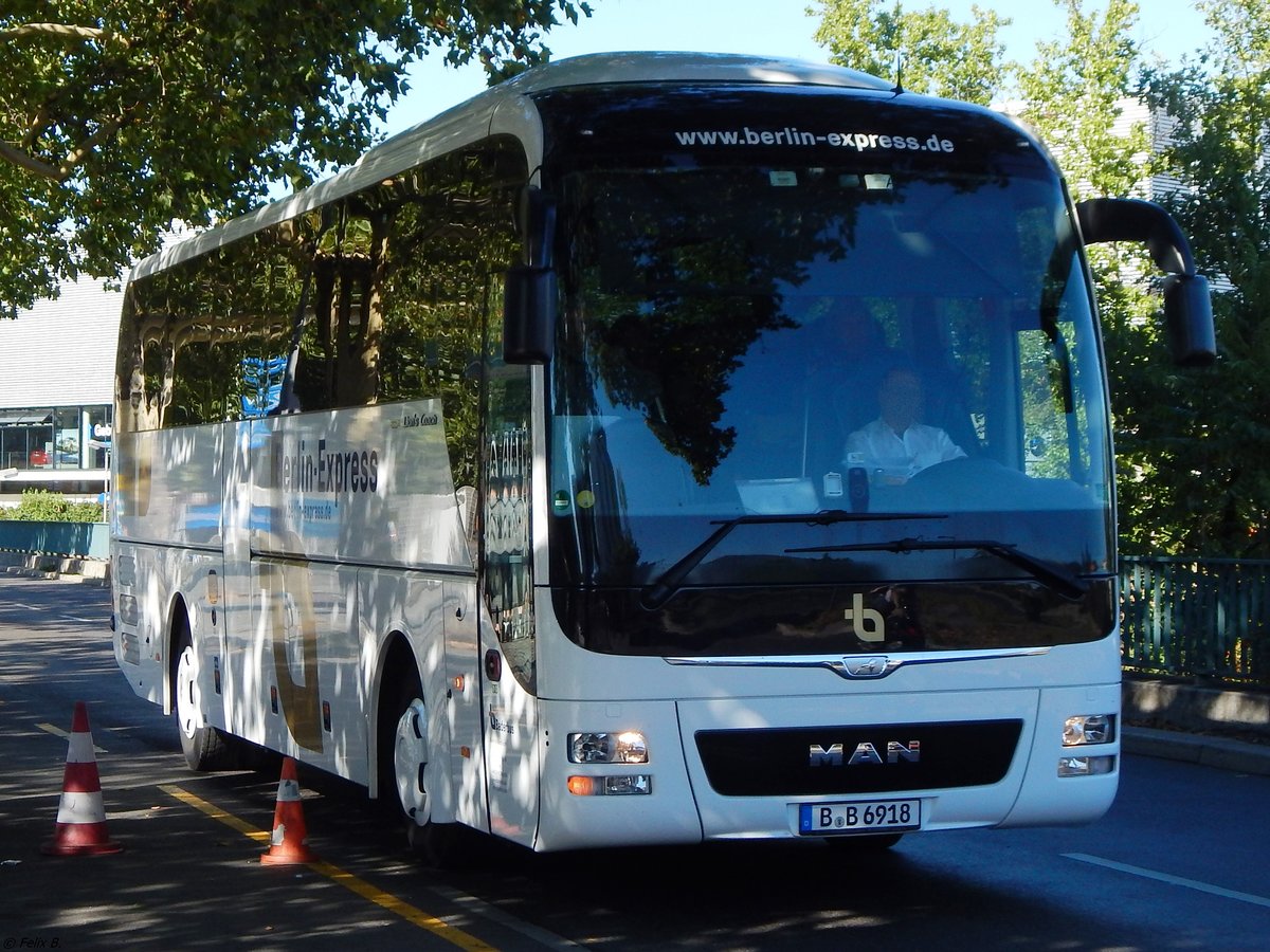 MAN Lion's Coach von Berlin-Express aus Deutschland in Berlin.