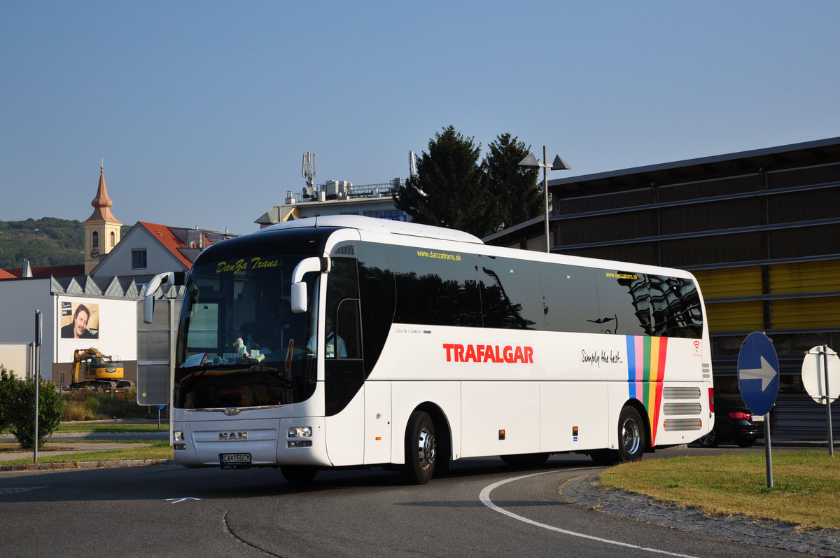 MAN Lion`s Coach von Danzatrans.sk in Krems.