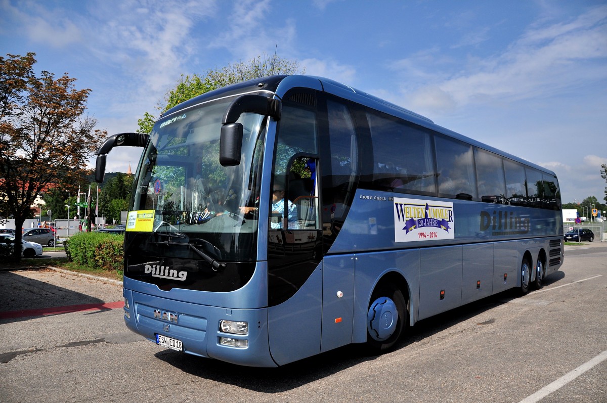 MAN Lions Coach von Dilling Reisen aus der BRD am 1.August 2014 in Krems gesehen.