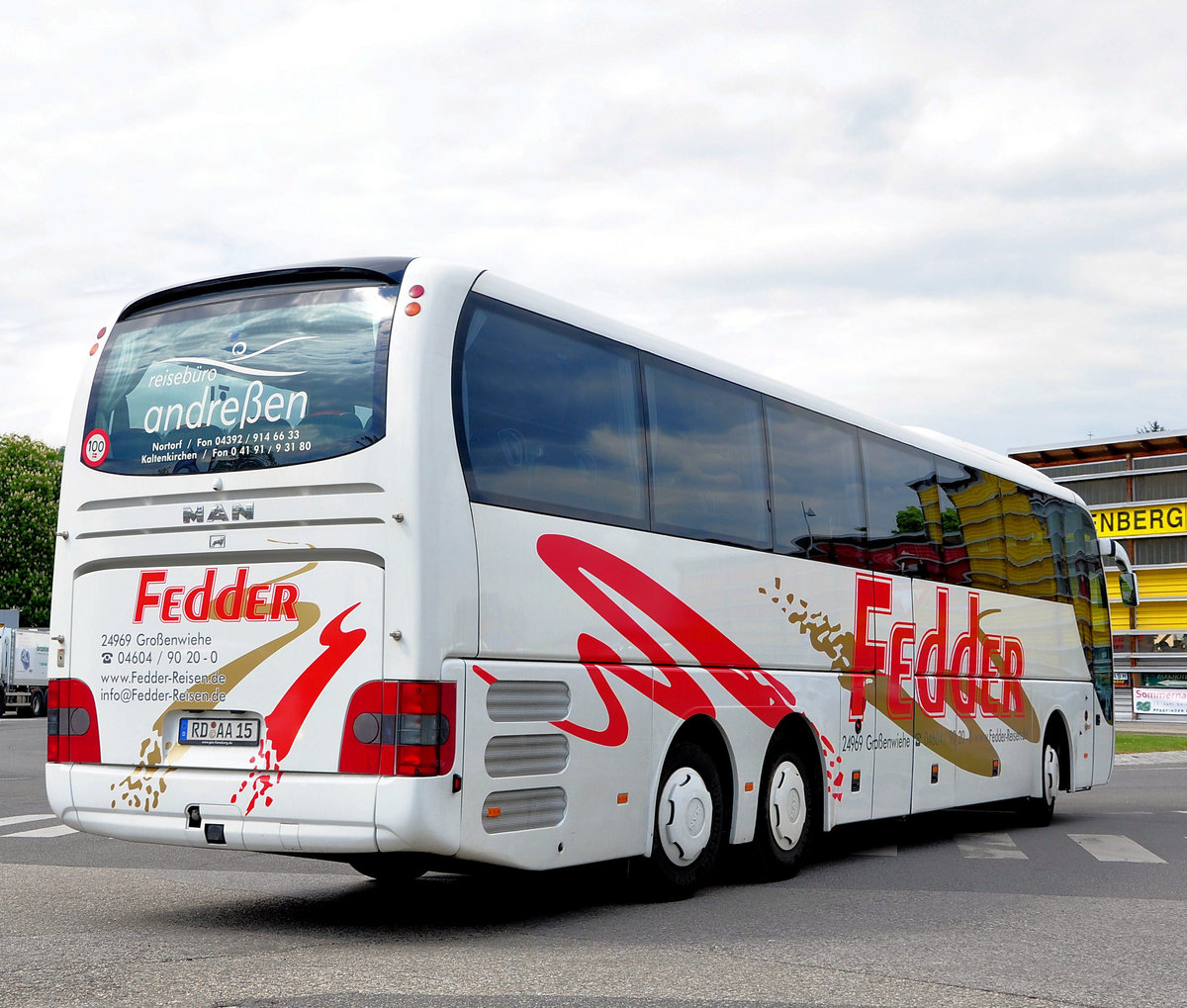 MAN Lions Coach von Fedder Reisen aus der BRD in Krems.