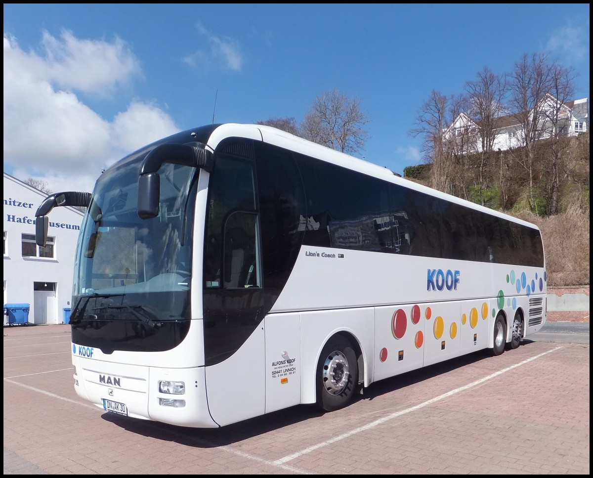 MAN Lion's Coach von Koof aus Deutschland im Stadthafen Sassnitz.