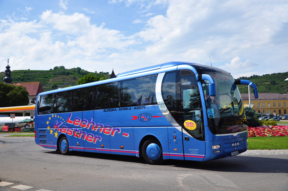 MAN Lion`s Coach von Lechner-Kastner aus der BRD in Krems unterwegs.