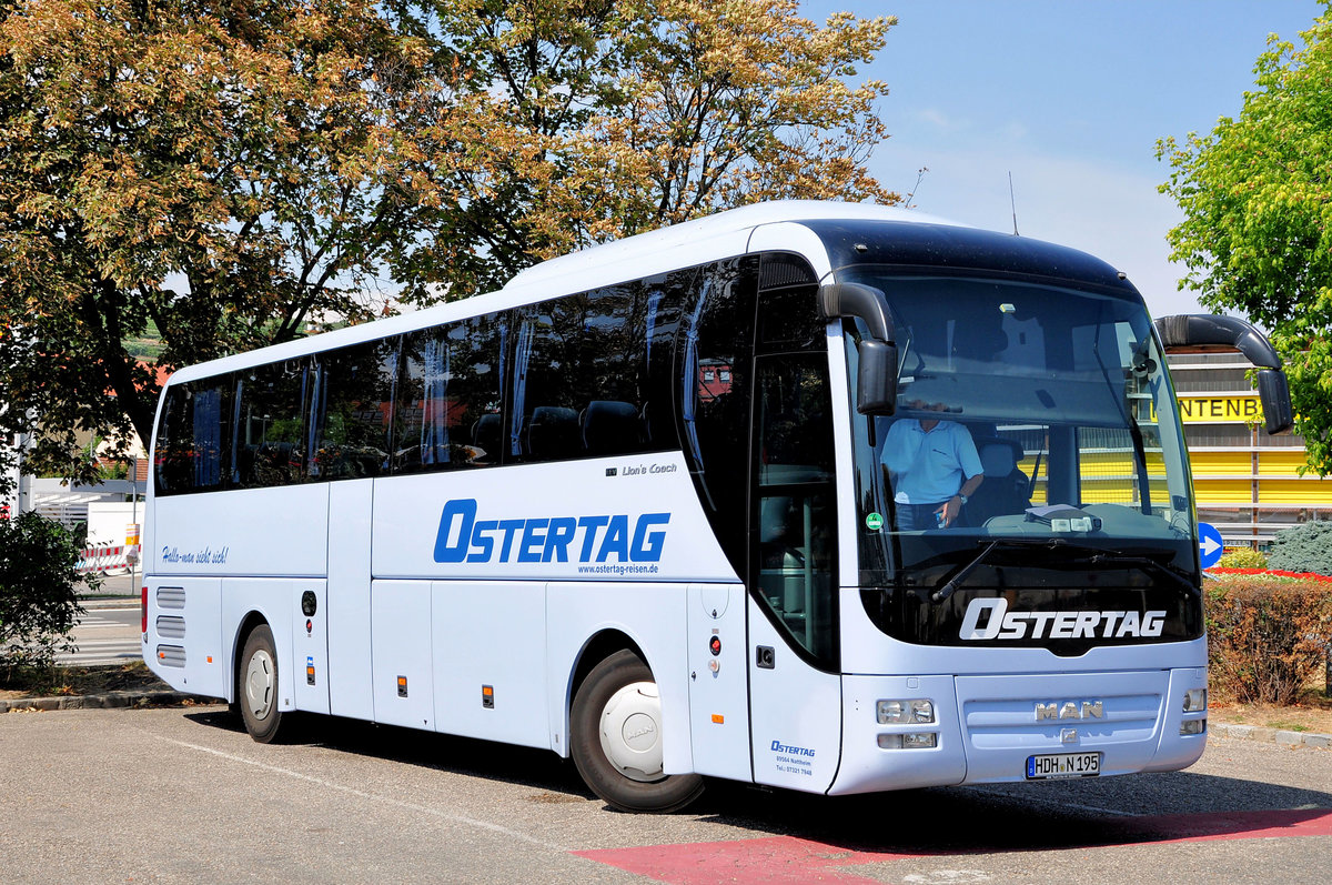 MAN Lions Coach von Ostertag Reisen.at in Krems gesehen.