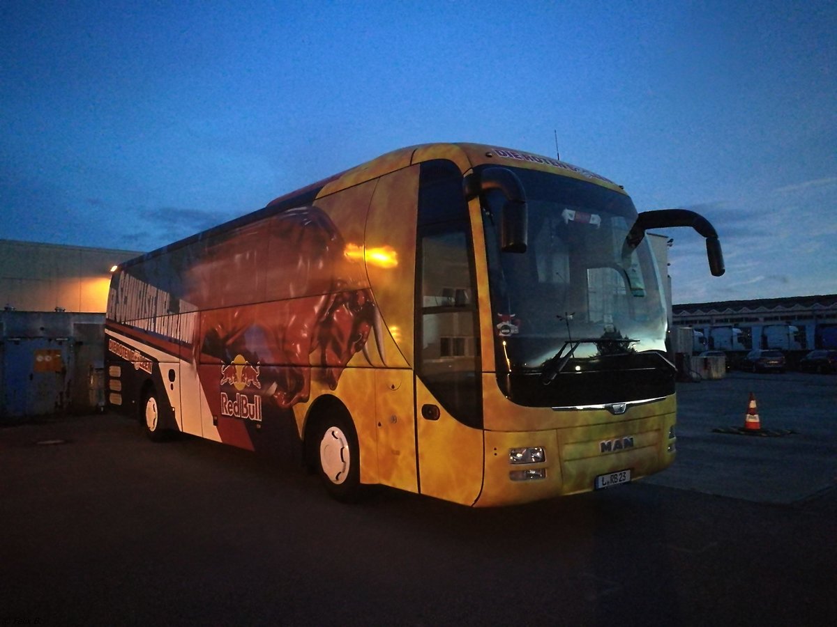 MAN Lion's Coach von RB Leipzig in Neubrandenburg.