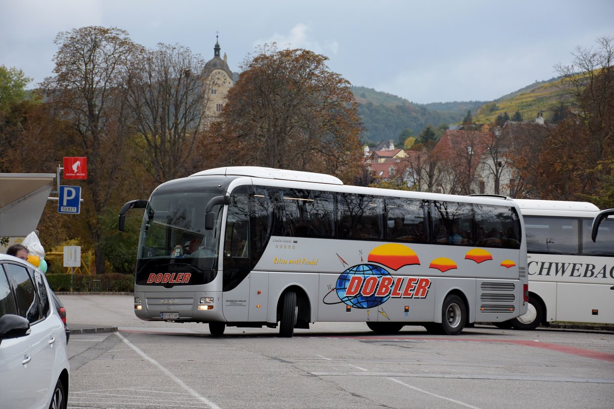 MAN Lion`s Coach vom Reisebro DOBLER aus sterreich in Krems.