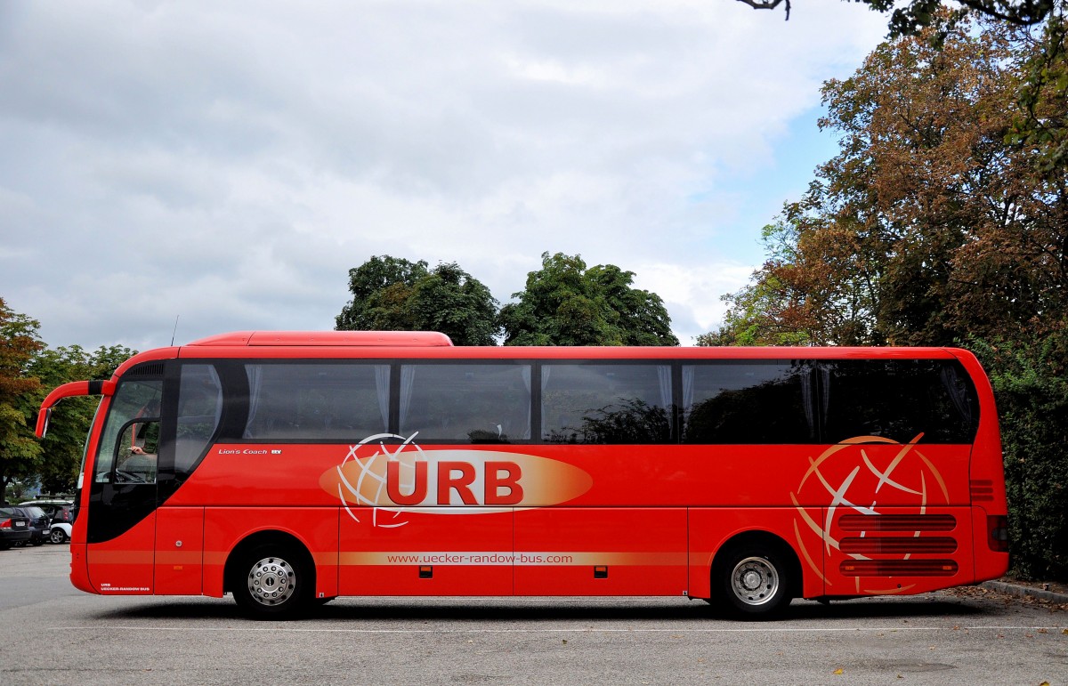 MAN LION`s COACH von URB aus Deutschland im September 2013 in Krems.